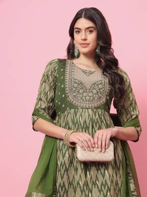 Mehndi embroidered cotton silk kurta sets 4
