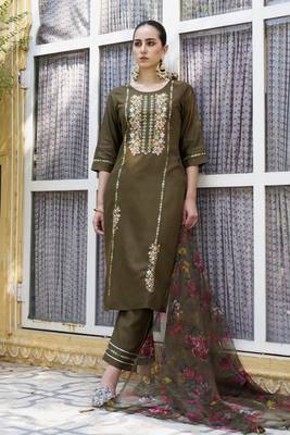Mehndi embroidered viscose rayon kurta sets 2