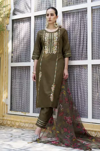 Mehndi embroidered viscose rayon kurta sets