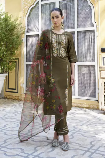 Mehndi embroidered viscose rayon kurta sets