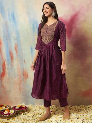 Purple embroidered cotton silk kurta sets 3