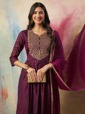 Purple embroidered cotton silk kurta sets 4