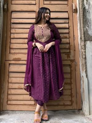 Purple embroidered cotton silk kurta sets 3