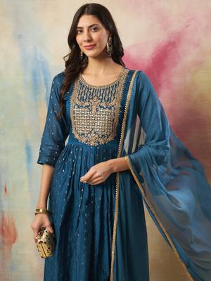 Blue embroidered cotton silk kurta sets 2