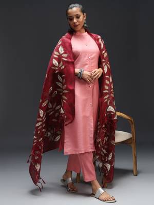 Pink embroidered cotton silk blend kurta sets 2