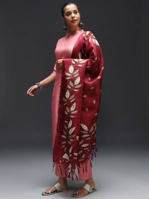 Pink embroidered cotton silk blend kurta sets 3