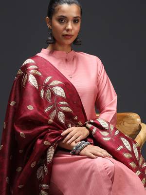 Pink embroidered cotton silk blend kurta sets 4