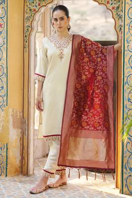Cream embroidered silk blend kurta sets 1