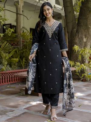 Black embroidered viscose rayon   kurta sets 4