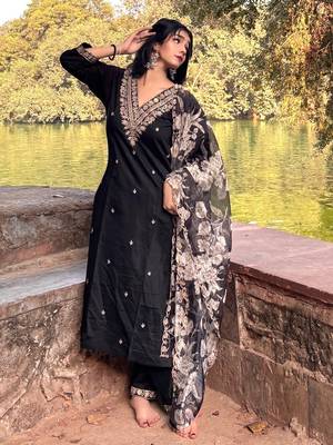 Black embroidered viscose rayon   kurta sets 4