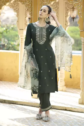 Green embroidered viscose rayon kurta sets