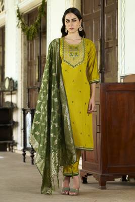 Lemon embroidered viscose rayon kurta sets 3