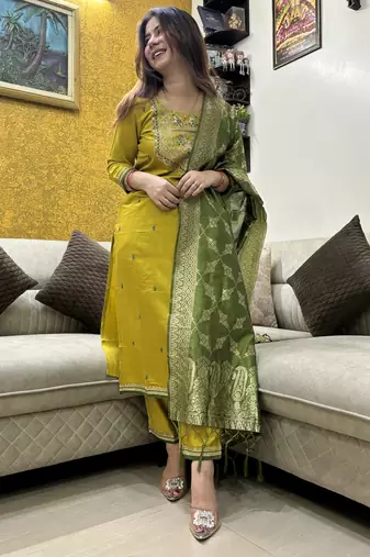 Lemon embroidered viscose rayon kurta sets