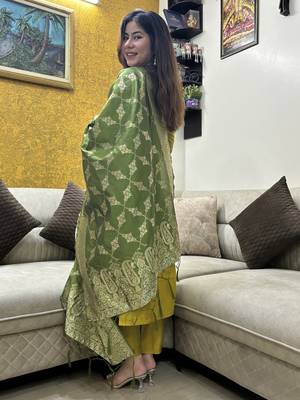 Lemon embroidered viscose rayon kurta sets 4