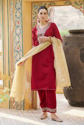 Maroon embroidered viscose rayon kurta sets 3