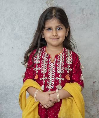 Red cotton hand woven traditional kurta set 2