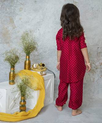 Red cotton hand woven traditional kurta set 3