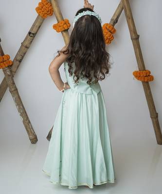 Green cotton hand woven traditional halter lehnga 2