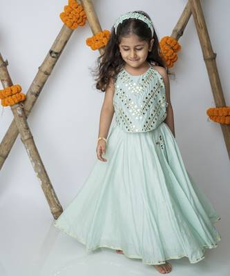 Green cotton hand woven traditional halter lehnga 4
