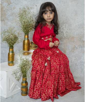 Red cotton hand woven traditional crop top with tiered lehnga 4