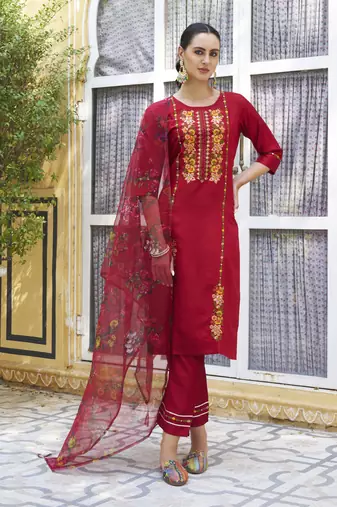 Maroon embroidered viscose rayon kurta sets