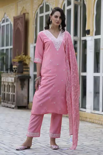 Pink embroidered silk blend kurta sets