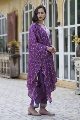Purple embroidered silk blend kurta sets 2
