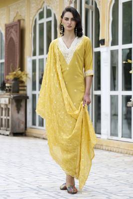Yellow embroidered silk blend kurta sets 1