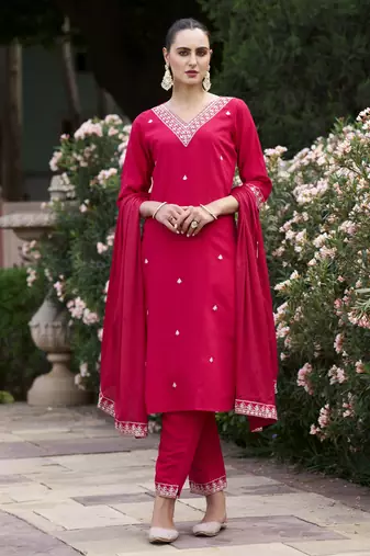 Pink embroidered silk blend kurta sets