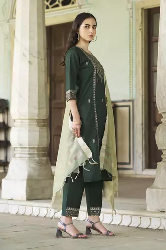 Green embroidered viscose rayon kurta sets