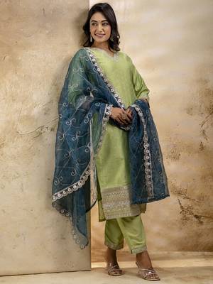 Mehendi embroidered chanderi silk kurta sets 1