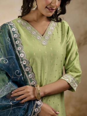 Mehendi embroidered chanderi silk kurta sets 2