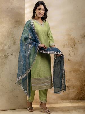Mehendi embroidered chanderi silk kurta sets 3