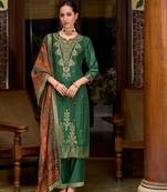 Green embroidered viscose self jacquard kurta sets