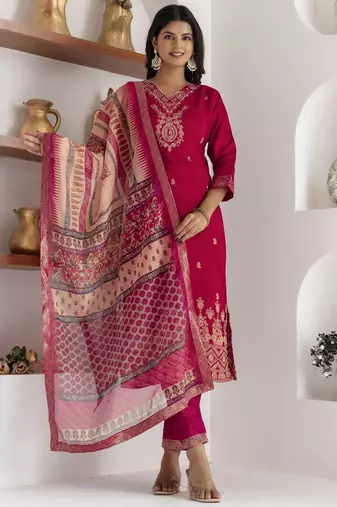 Pink embroidered viscose self jacquard kurta sets