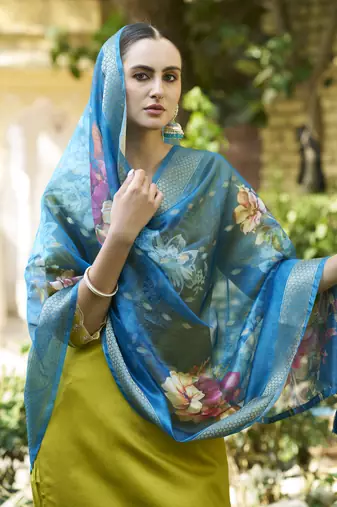 Lemon embroidered viscose rayon kurta sets