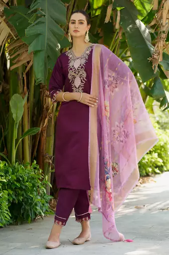Purple embroidered viscose rayon kurta sets