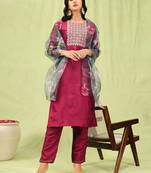 Red embroidered silk blend kurta sets