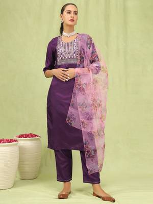 Purple embroidered silk blend kurta sets 3