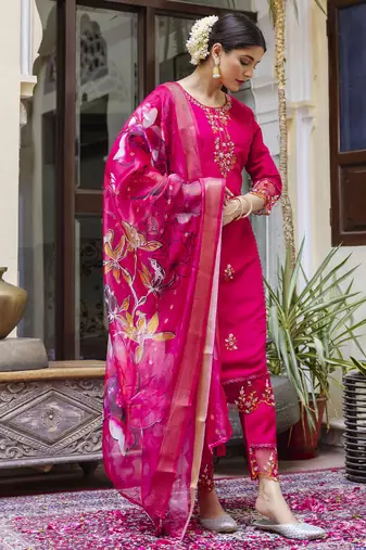 Pink embroidered viscose roman silk kurta sets