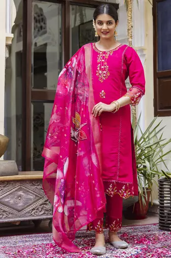 Pink embroidered viscose roman silk kurta sets