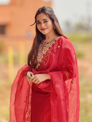 Maroon embroidered viscose rayon kurta sets 3