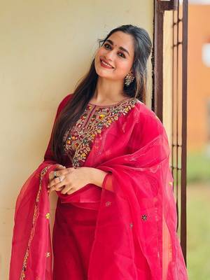 Maroon embroidered viscose rayon kurta sets 4