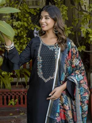 Black embroidered viscose roman silk kurta sets 4