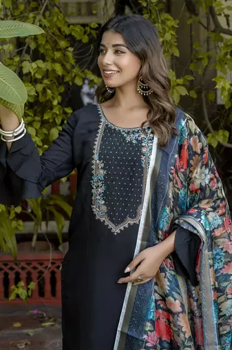 Black embroidered viscose roman silk kurta sets