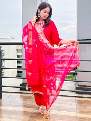 Pink embroidered viscose roman silk kurta sets 4