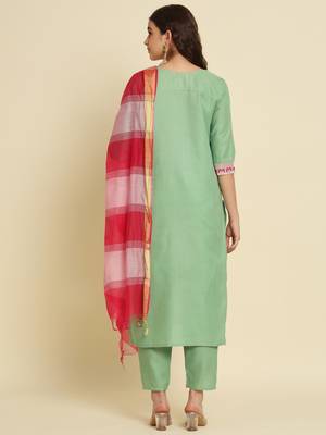 Pista embroidered silk blend salwar suit 4