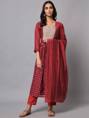 Purple embroidered chanderi modal salwar suit 3