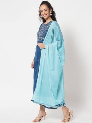 Blue embroidered cotton blend salwar suit 3