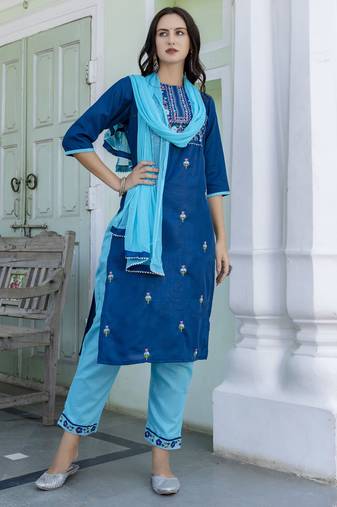 Blue embroidered cotton blend salwar suit